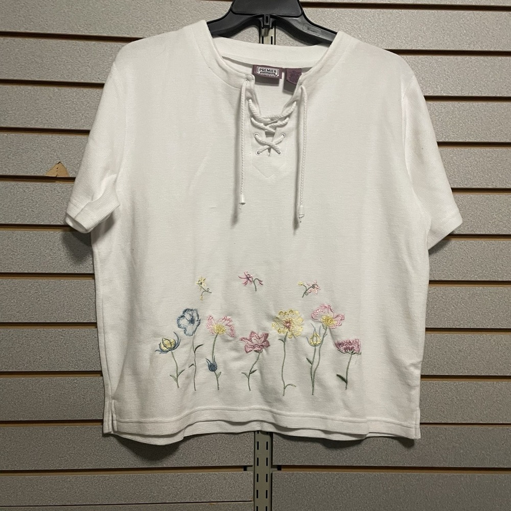 Premier International XL Top Blouse Shirt Floral Embroidered Lace Up Neck Short‎
